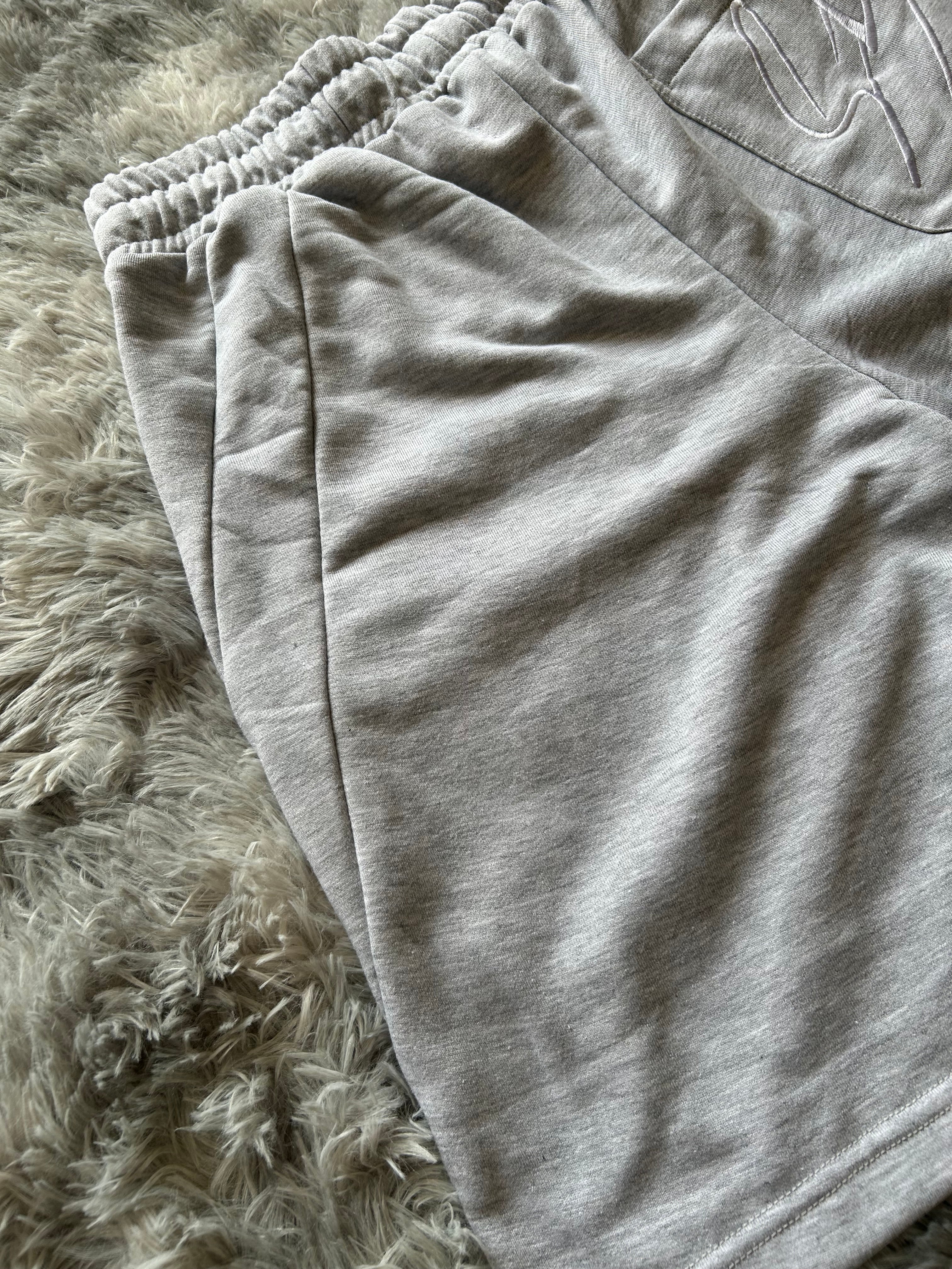 Shorts fit wide grigio chiaro
