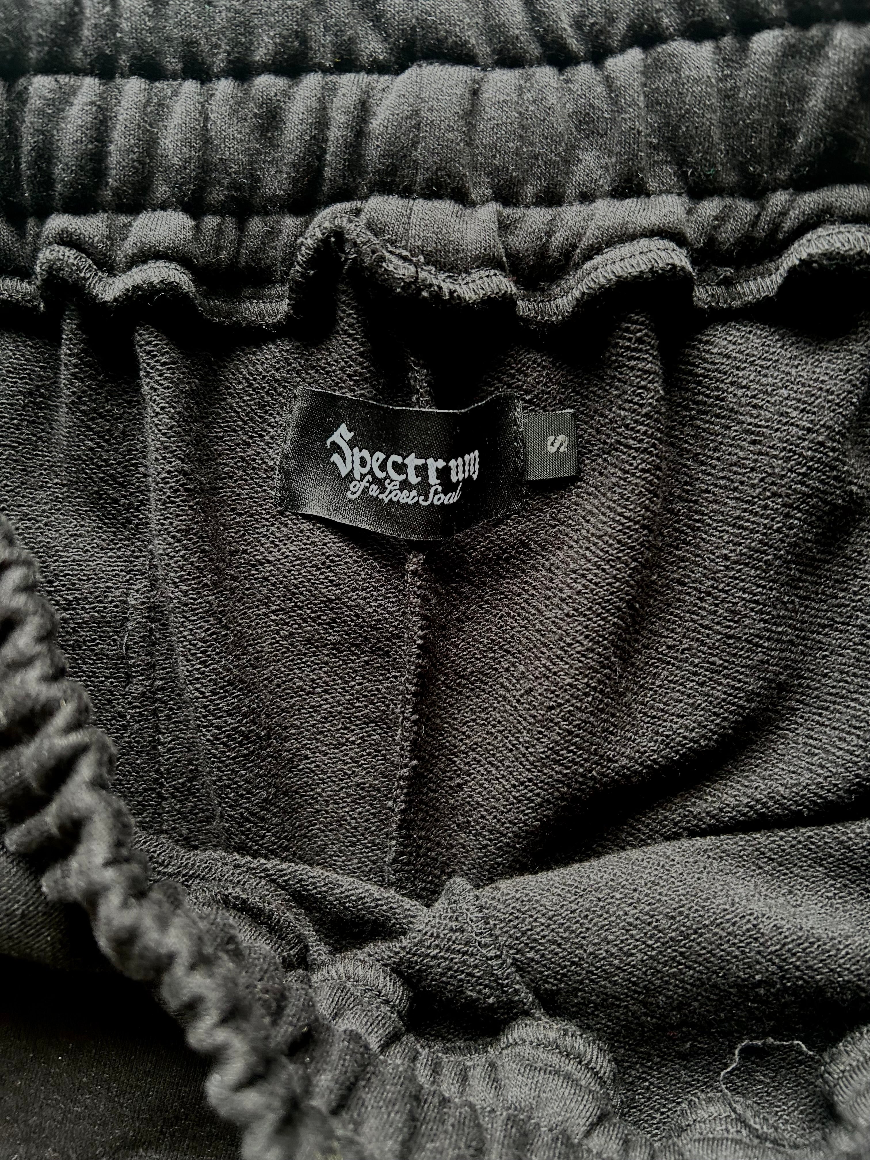 Short fit wide black